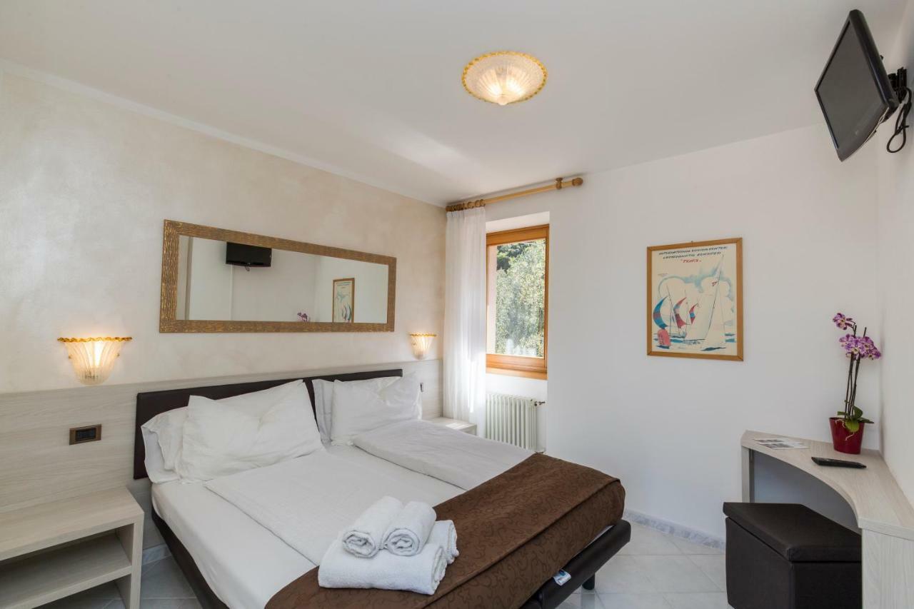 B&B Casa Benamati By Kelly Malcesine Ngoại thất bức ảnh